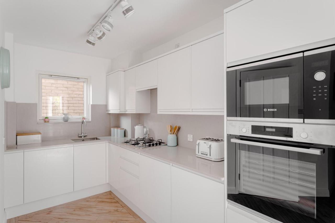 2 Bedroom City Centre Townhouse - With Parking CBG Buitenkant foto