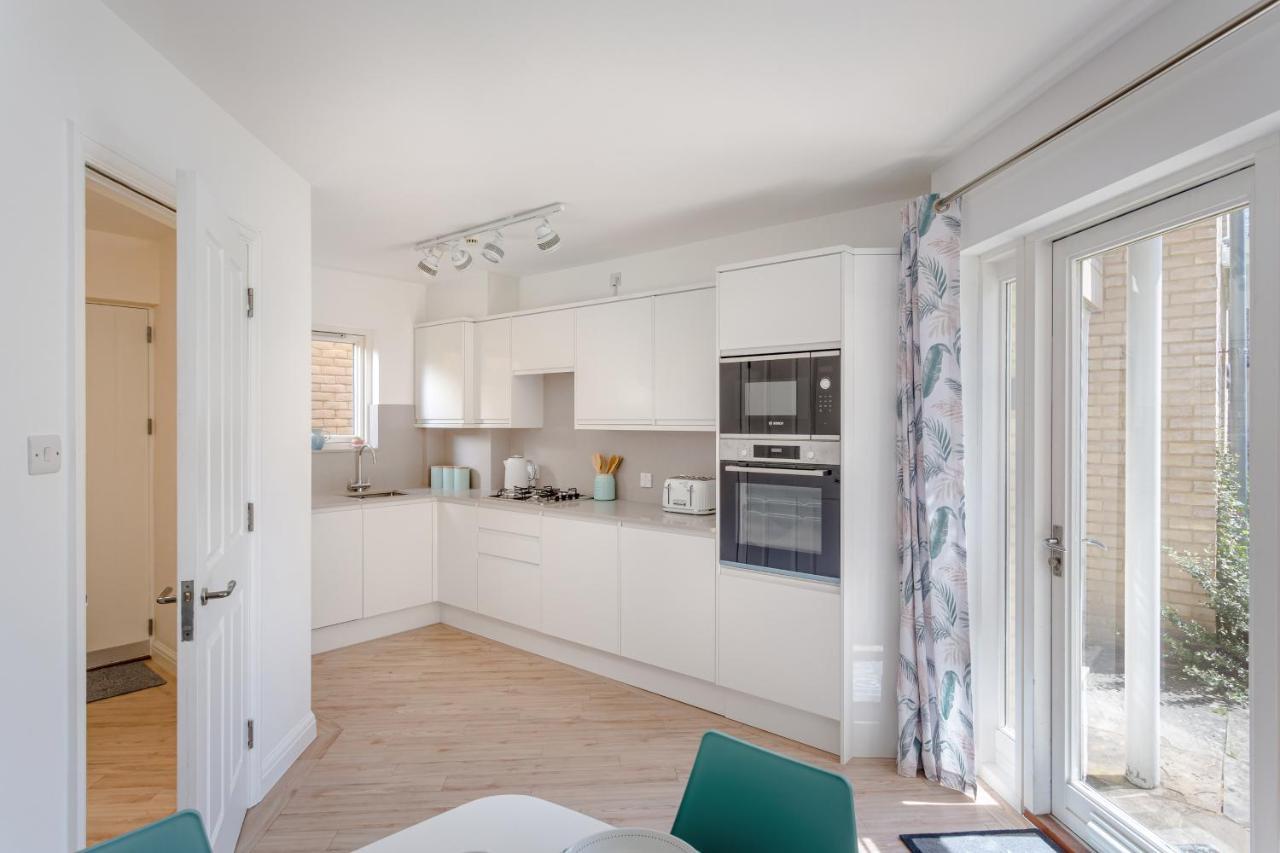 2 Bedroom City Centre Townhouse - With Parking CBG Buitenkant foto
